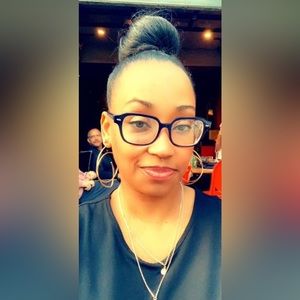 Meet your Posher, Tonya